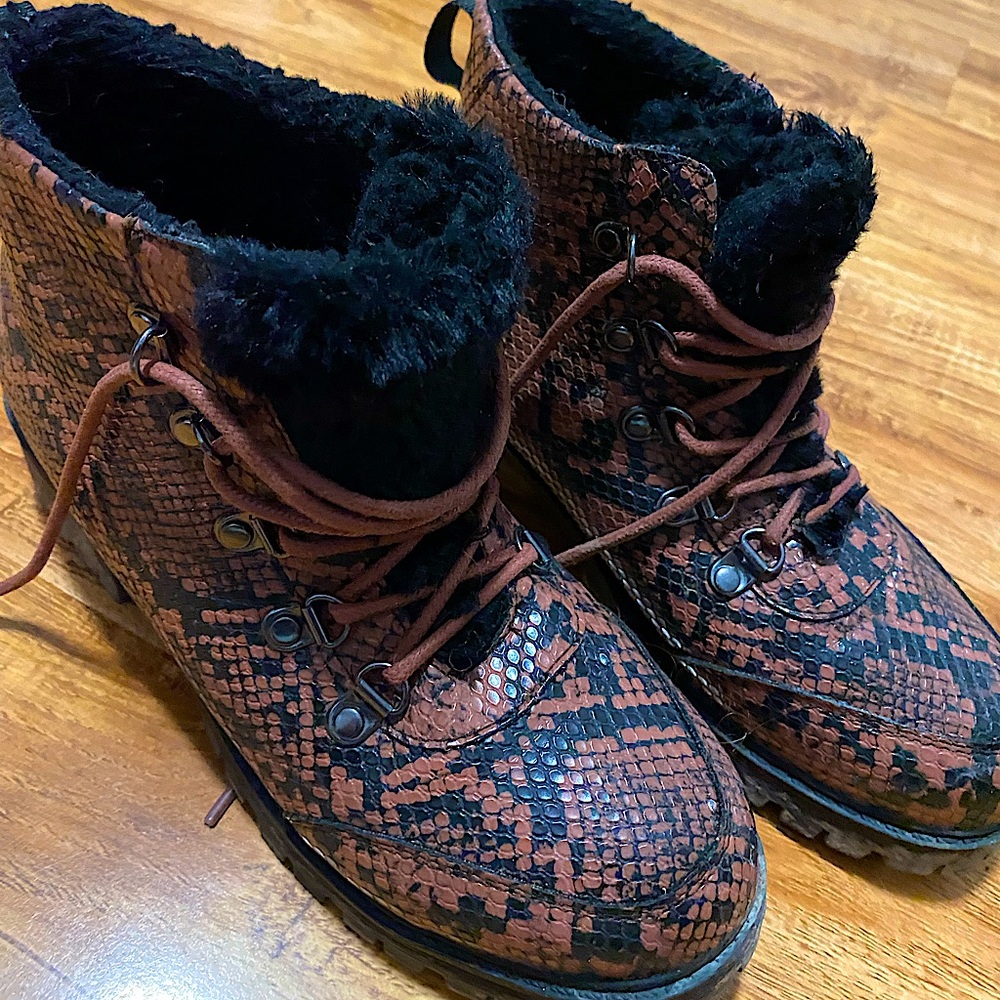 VERO MODA boots size 7